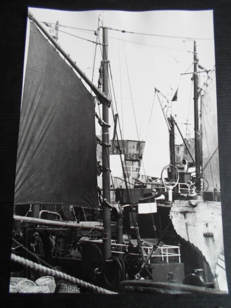 Armstrong Jones, Antony  [= Lord Snowdon] - Foto van boot