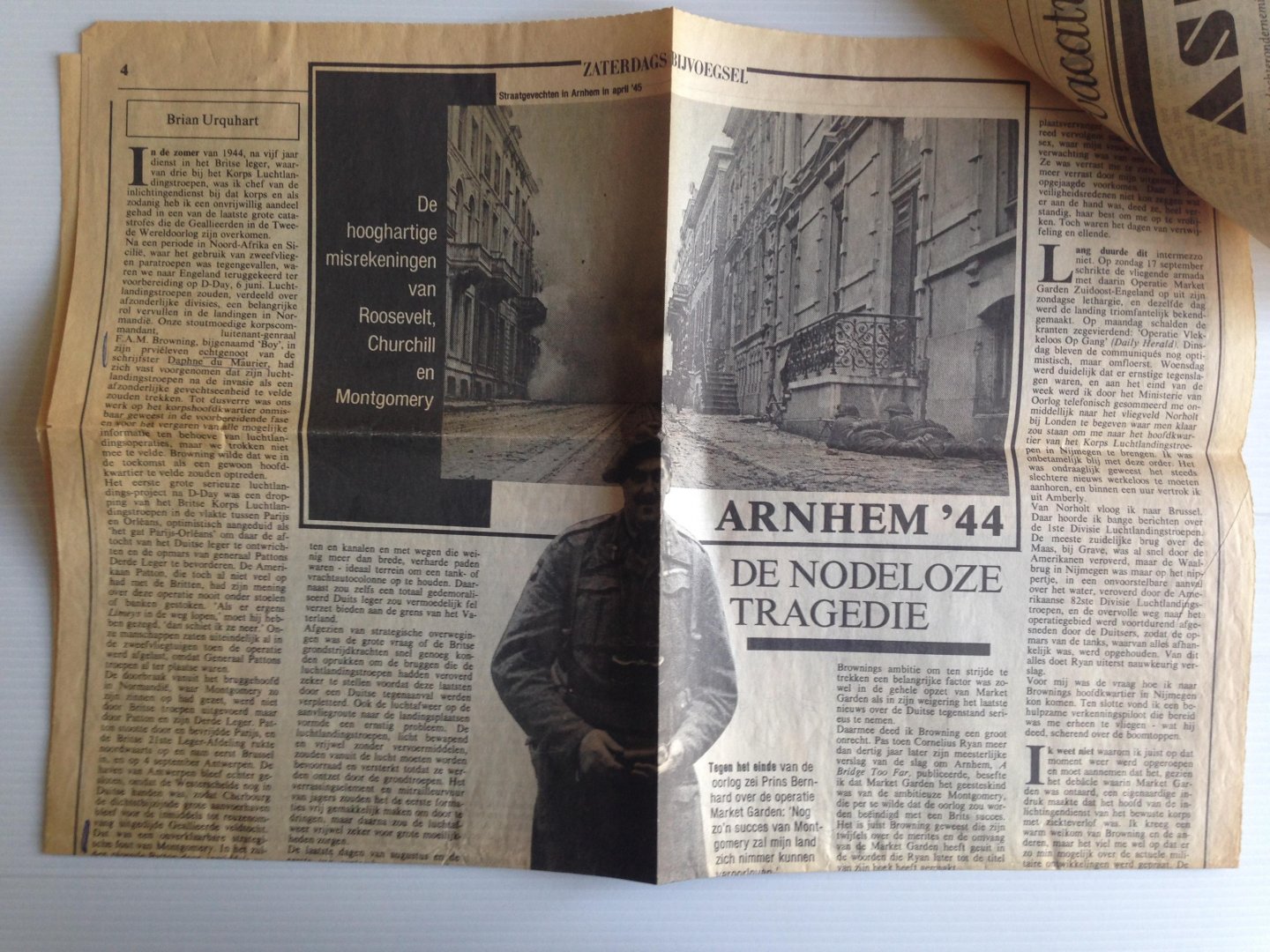 Urquhart,  Brian - Arnhem ?44, De nodeloze tragedie, Artikel