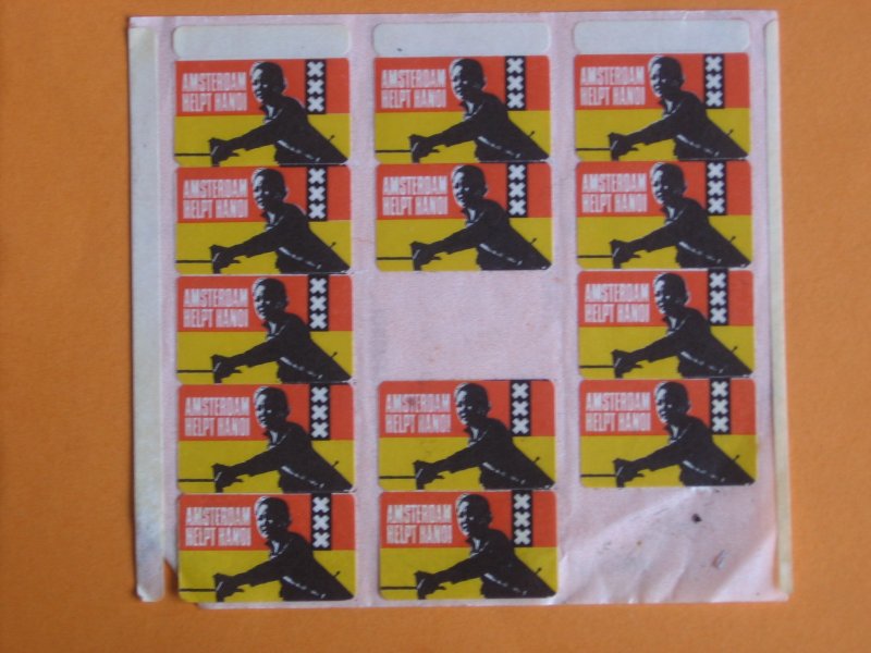 Sticker - Amsterdam helpt Hanoi, 13 stuks