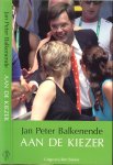Balkenende J.P.  Omslagontwerp Marieke Olele - Aan de kiezer  ..  Brieven van Jan Peter Balkenende