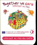 Leuk en leerzaam 3 -in- 1 Spel  : Inhoud : 25 fotokaarten met foto's 15 Quizkaarten met 90 vragen - Together we care ..  Together we play