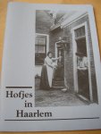 Vroom, drs. Loes J.H. - Hofjes in Haarlem