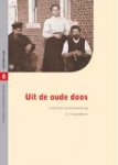 Marijke Hoflack ( eindredactie ) - Uit de oude doos  Culturele archiefwerking in Vlaanderen