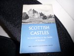 Simpson, W. Douglas - Scottish Castles. An Introduction tot the Castles of Scotland