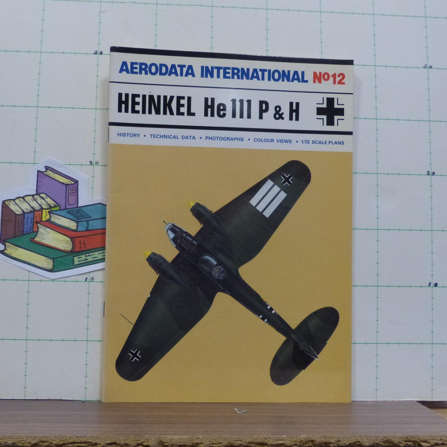 Moyes, Philip J.R. - aerodata international - 12 - Heinkel He 111 P & H