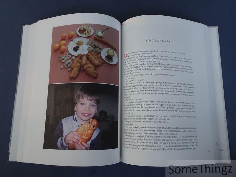 Van de Reepe, Cornélie. - Mijn moeder maakt veel lekkerder champignonsoep. Koken met verhalen: bijna 300 recepten, ruim 200 tips & 50 verhalen en foto's.