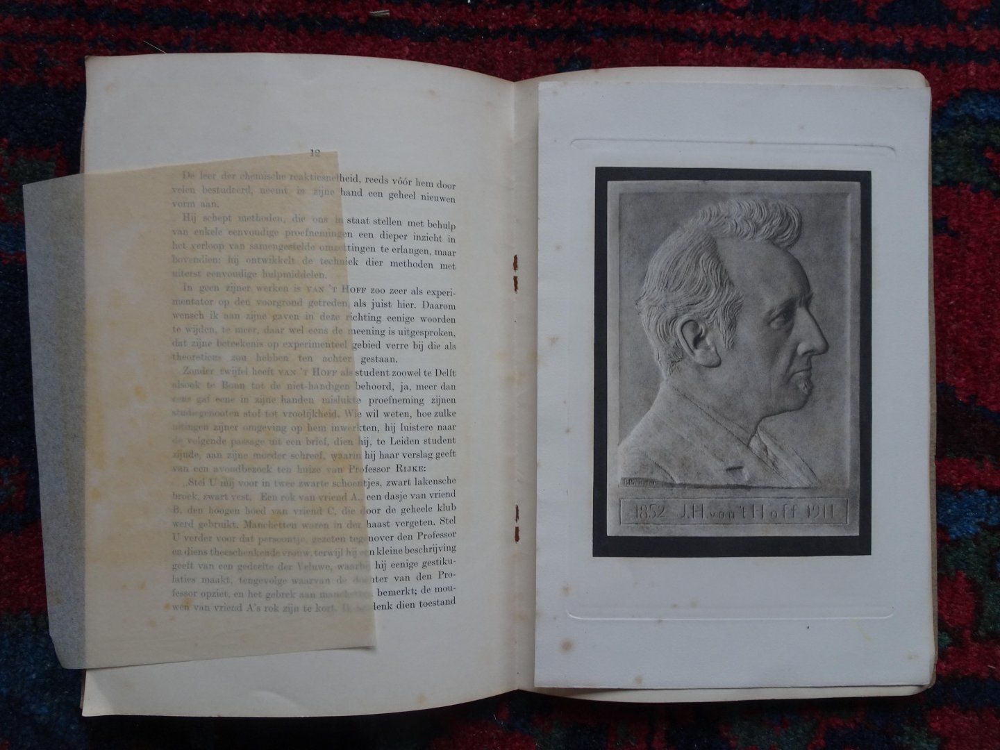 Cohen, Ernst - REDE uitgesproken door Ernst Cohen (met een heliogravure) t.g.v. de overdracht van het portret-reliëf van Jacobus Henricus van 't Hof door Pier Pander te Rome a.d. R.U. Utrecht