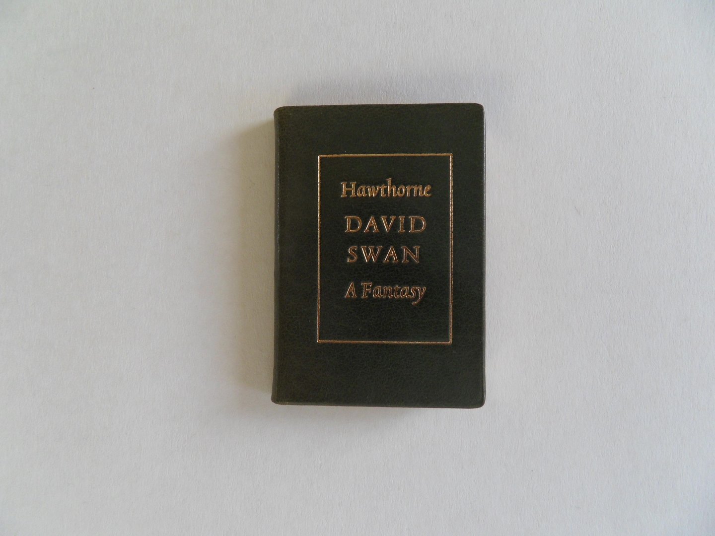 Hawthorne, Nathaniel. - David Swan. - A Fantasy. [ Oplage van 250 genummerde exemplaren - 130 / 250 ].