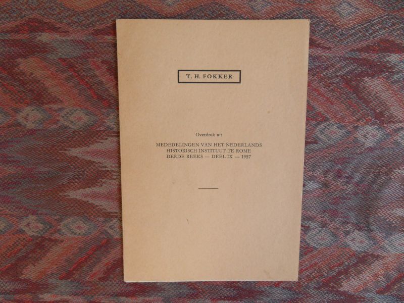 Fokker, T.H. - Roman Baroque Art. - The History of a Style. Volume I: Text & Volume II: Plates. --- 1st editions, 1938. Beide delen in uniforme fraaie groene linnen banden met gouden omranding en vignet. Met de orig. (licht. besch.) stofomslagen. Folioformaat.