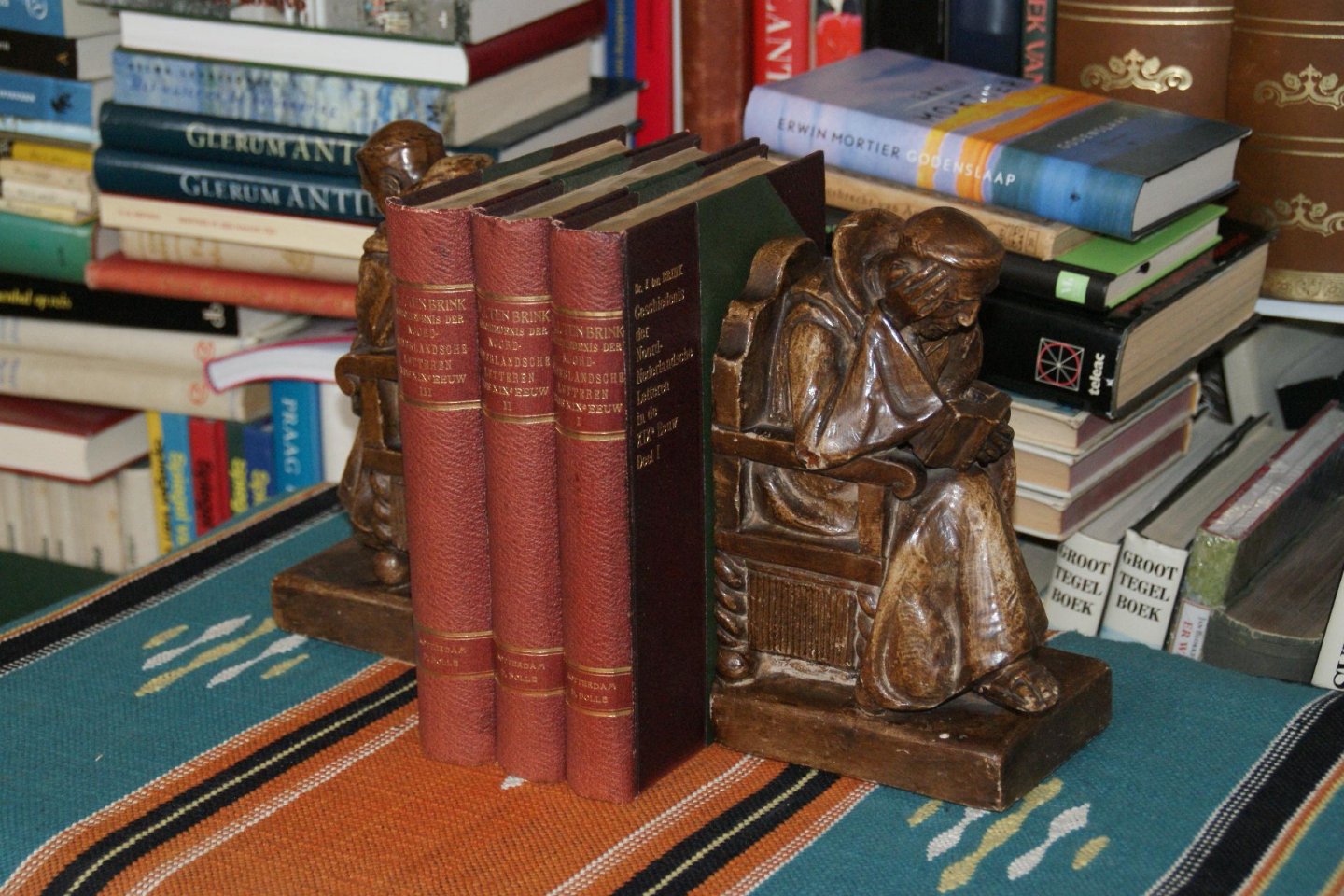 Dr. J. ten Brink - 3 boeken: Geschiedenis der Noord-Nederlandsche letteren in de XIXe eeuw. In biographieën en bibliographieën. 1830-1900. Grootendeels herzien door den auteur, verder verzorgd en bijgewerkt door Taco H.de Beer. 3 delen.