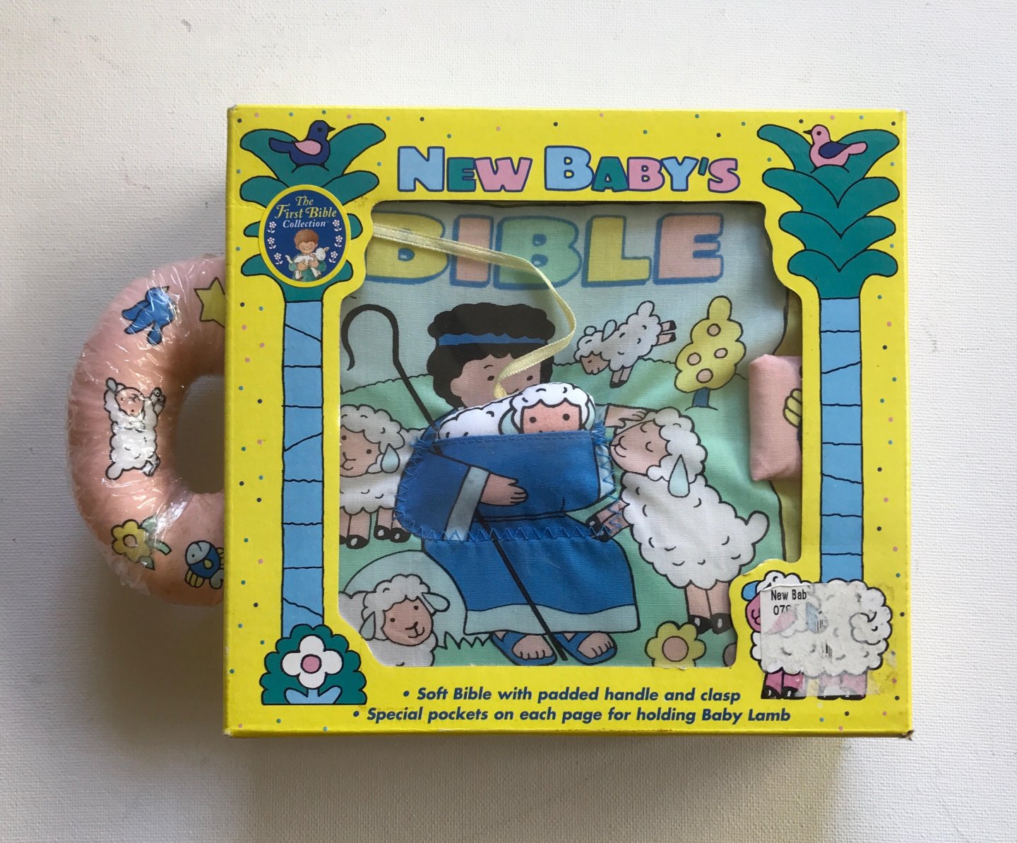 Larson, Beverly, Jerry Smath - New baby's bible.