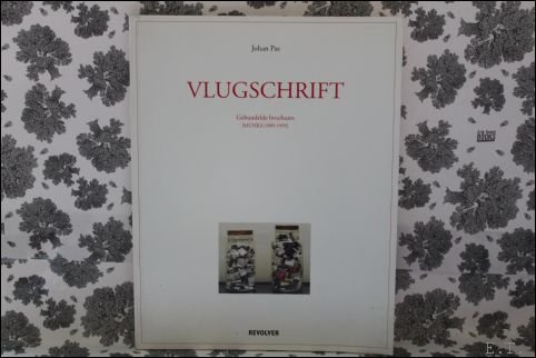 Johan Pas - Vlugschrift, gebundelde brochures.  MUHKA 1989 -1995.