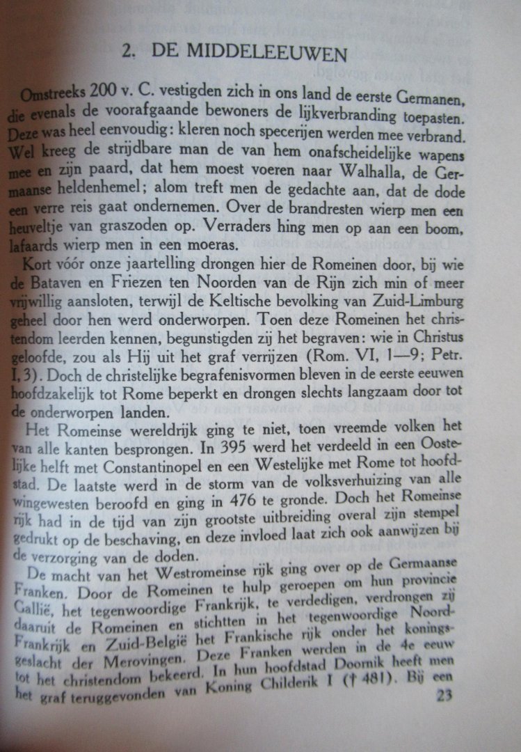 Fahrenfort, Prof. Dr. J.J. - Graft, van der Dr. C.C. - Dodenbezorging en cultuur, 2 delen.