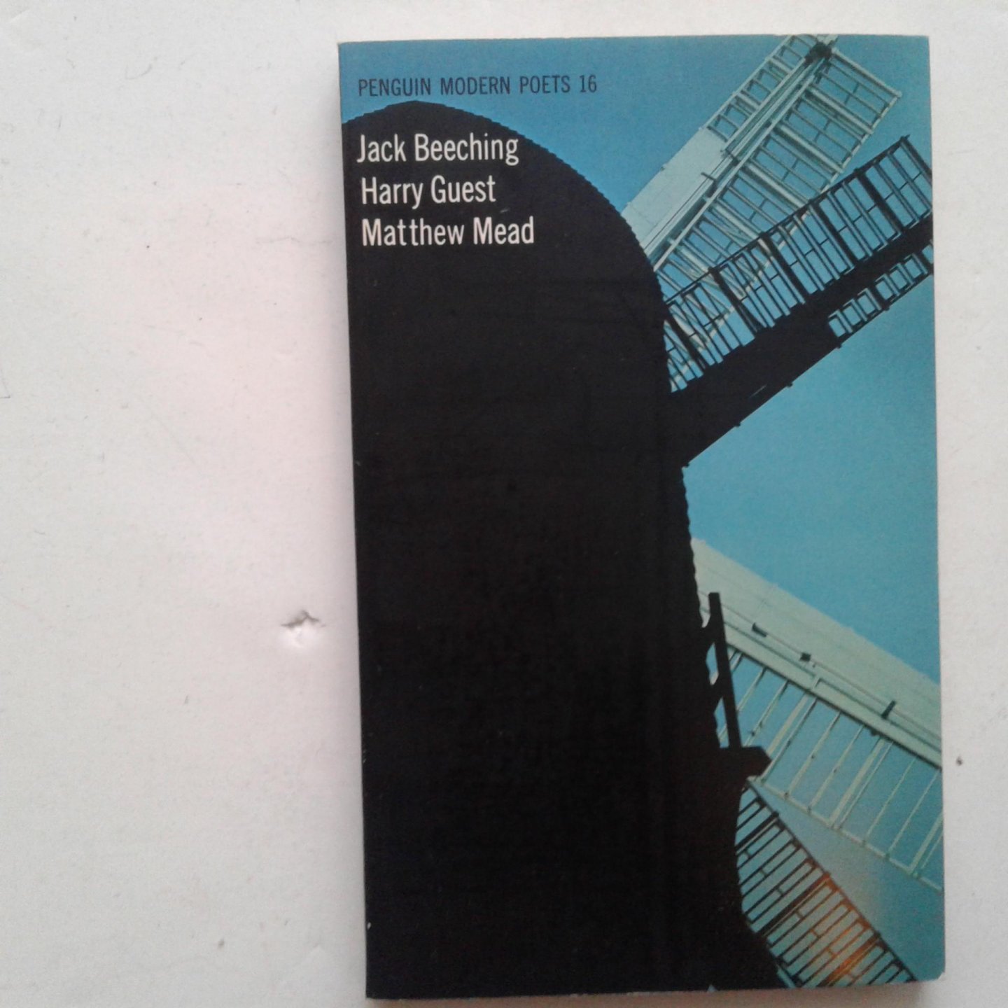 Beeching, Jack ; Guest Harry ; Mead, Matthew - Penguin Modern Poets 16