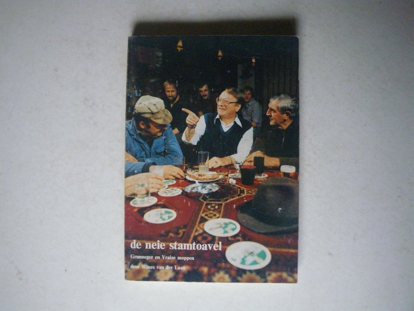 Laan, Wines van der - De neie stamtoavel. Grunnger en Vraize moppen