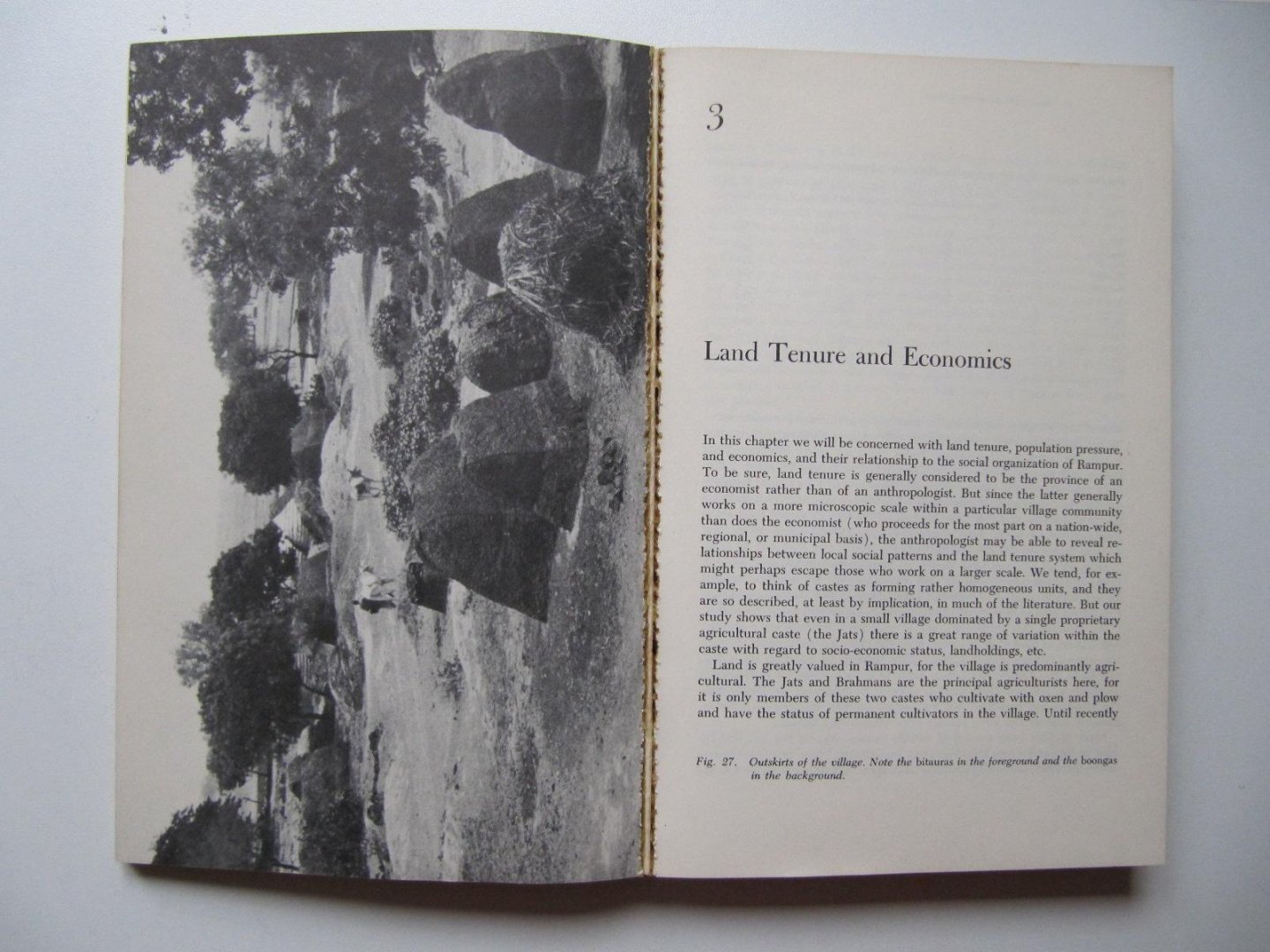 Oscar Lewis - Village Life in Northern India