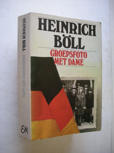 Boll, Heinrich / Ferguson, M., vert. - Groepsfoto met dame