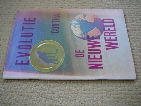 Watchtower - Evolutie contra de Nieuwe Wereld.