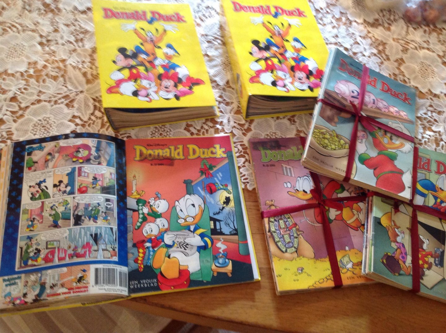 Disney - Donald Duck jaargangen 2004, 2006 en 2008 met drie officiële banden