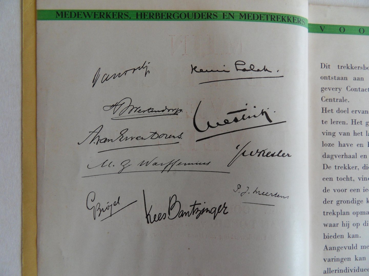 Kesler, Jan W. - Mijn Zwerftocht over de Veluwe. [ met handtekeningen van de medewerkers aan deze uitgave ].