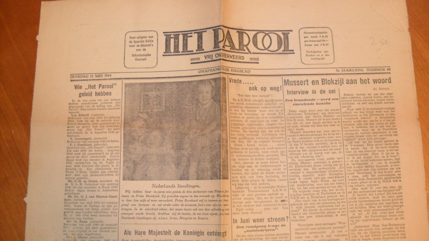 Redactie - Het Parool       dinsdag 15 mei 1945
