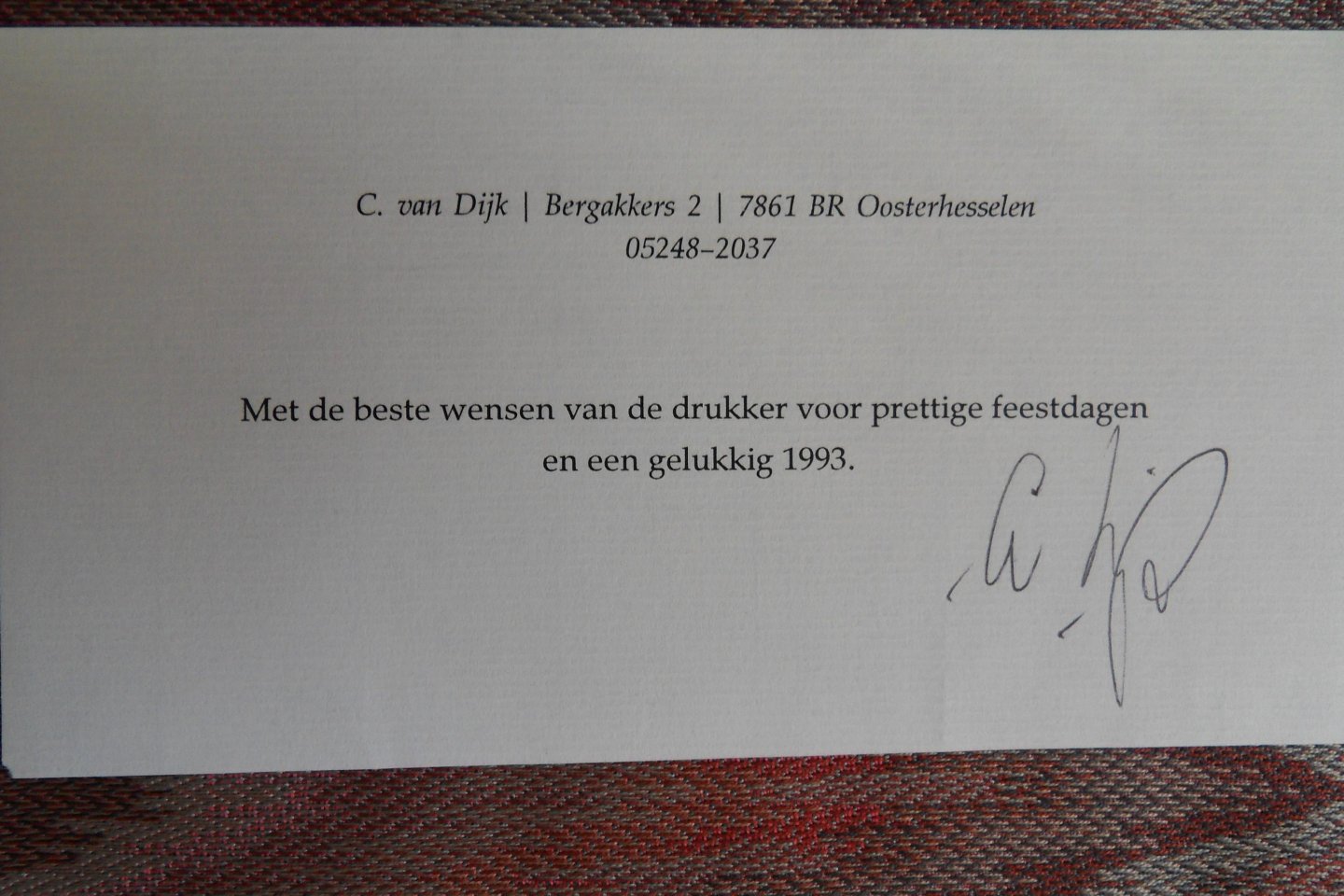 Lesturgeon, A.L. [ Met een GESIGNEERD briefje van de drukker Cees van Dijk ]. - Purpergloed noch Hermelijn. [ Beperkte oplage van 60 ex. ].