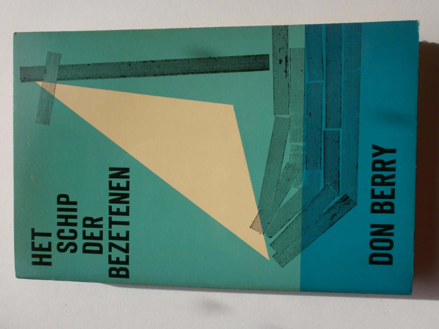 Berry, Don - Het schip der bezetenen