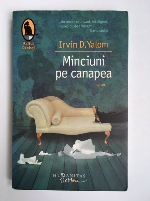 Miniciuni pe canapea