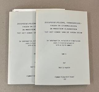 Augustyn, Beatrijs - Zeespiegelrijzing, transgressiefasen en stormvloeden in maritiem Vlaanderen tot het einde van de XVIde eeuw. Een landschappelijke, ecologische en klimatologische studie in historisch perspektief (with an English summary). 2 delen (compleet).