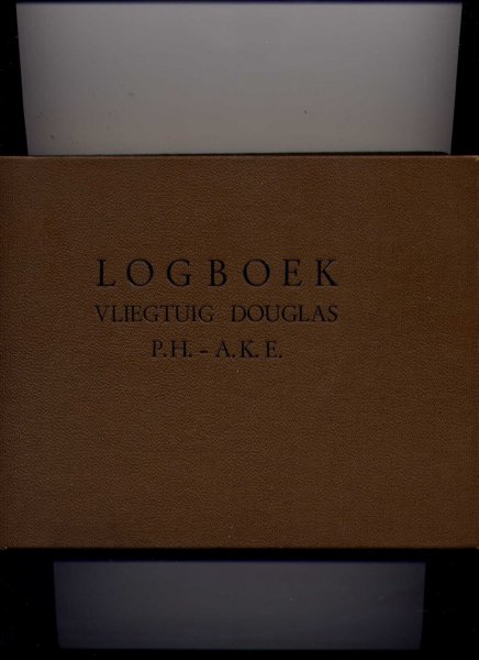 VIRULY, A. & TITUS LEESER (tekeningen) - Logboek Vliegtuig Douglas P.H.-A.K.E.