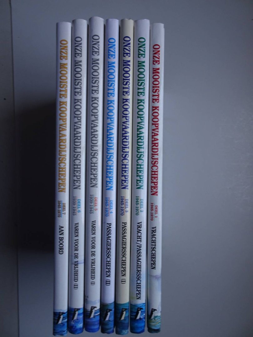 Zuidhoek, Arne. - Onze mooiste koopvaardijschepen. Deel 1: Vrachtschepen 1945 - 1970.	Deel 2; Vracht/ Passagiersschepen 1945-1970/ Deel 3: Passagiersschepen (I) 1945-1970/ Deel 4: Passagiersschepen (II) 1945-1970/ Deel 5: Varen voor de vrijheid (I) 1939-1945/ D...