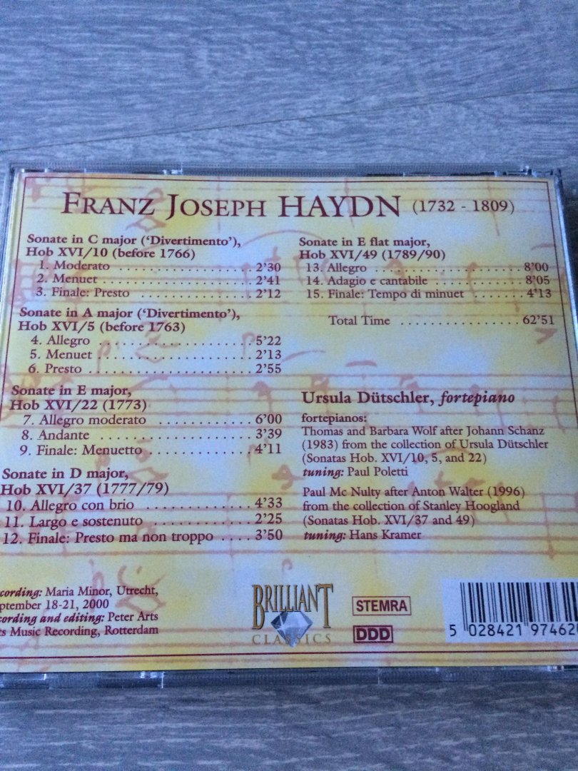 Haydn - Piano Sonatas 10,5,22,37,49