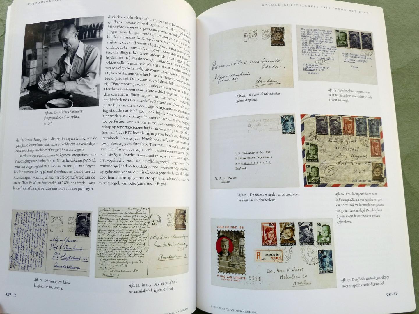 Holstege, Gert & Jan Vellekoop (voorwoord: Lydia Oorthuys) - Postzegels van Cas Oorthuys