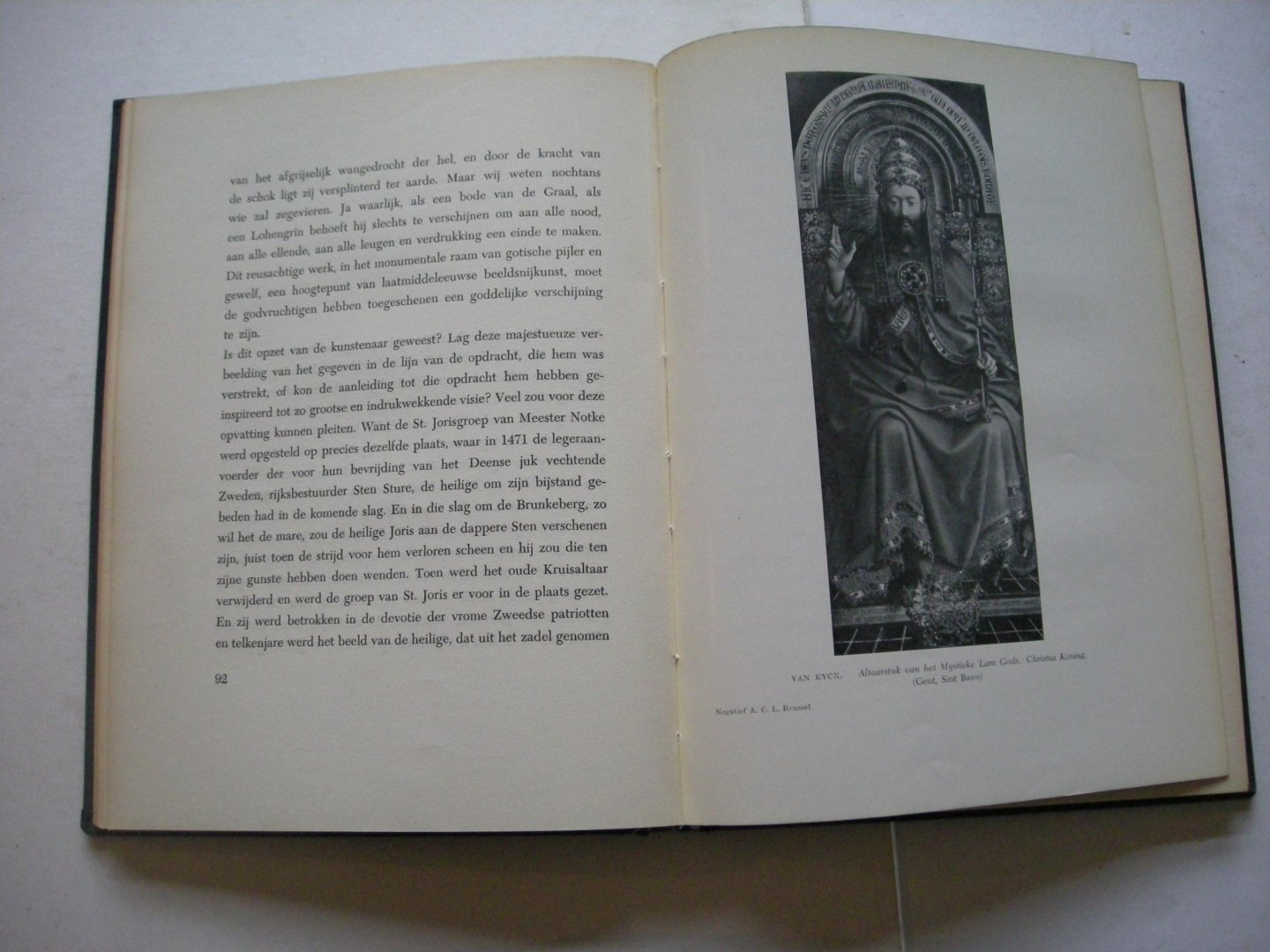 Hannema, Frans - Uit de schatkamer der Middeleeuwen. Van Heiligen, Helden en Gelieven