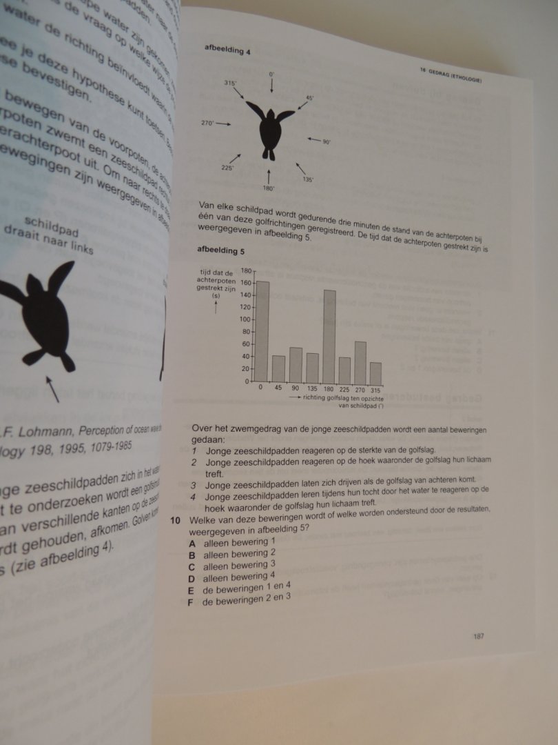 Schoot, E.J. van der Leegwater, A.N. - Examenbundel VWO Biologie 2010 - 2011