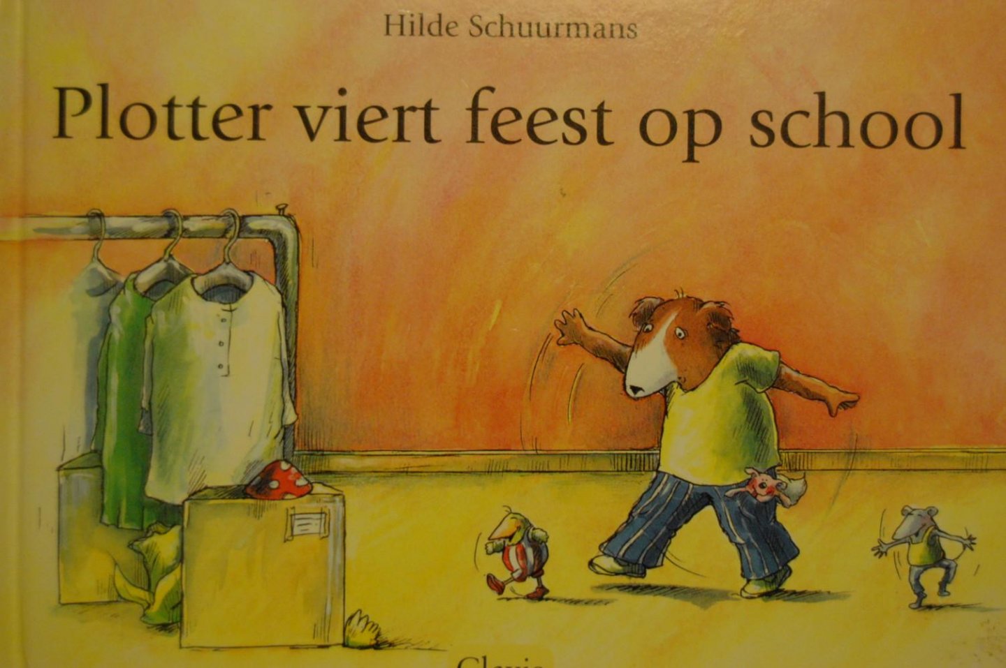 Schuurmans, Hilde - Plotter viert feest op school