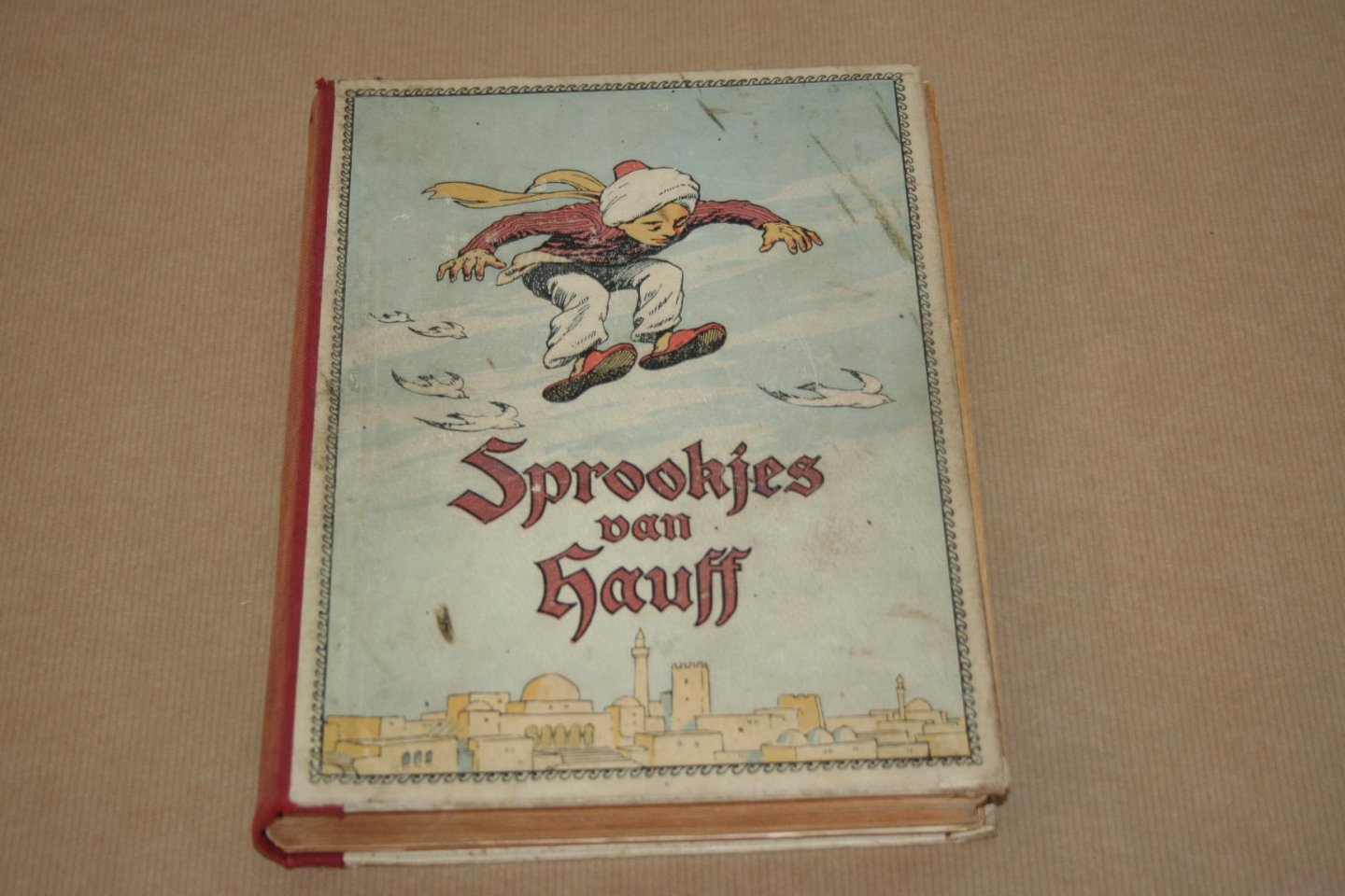 Bewerkt door Kaspar van Limburg -- Met 15 gekleurde en vele zwarte platen van Paul Hey - De sprookjes van Hauff