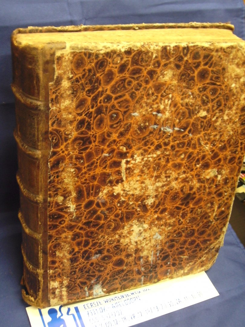 Chomel M. Noel , Tweede Druk verbetert, en meer als de helfte vermeerdert door J.A. de Chalmot , derde deel Verrijkt met Kunstplaaten - Algemeen huishoudelijk-,natuur-,zedekundig- en konst- Woordenboek, Vervattende veele middelen om zijn goed te vermeerderen, en zijne gezondheid te behouden,...