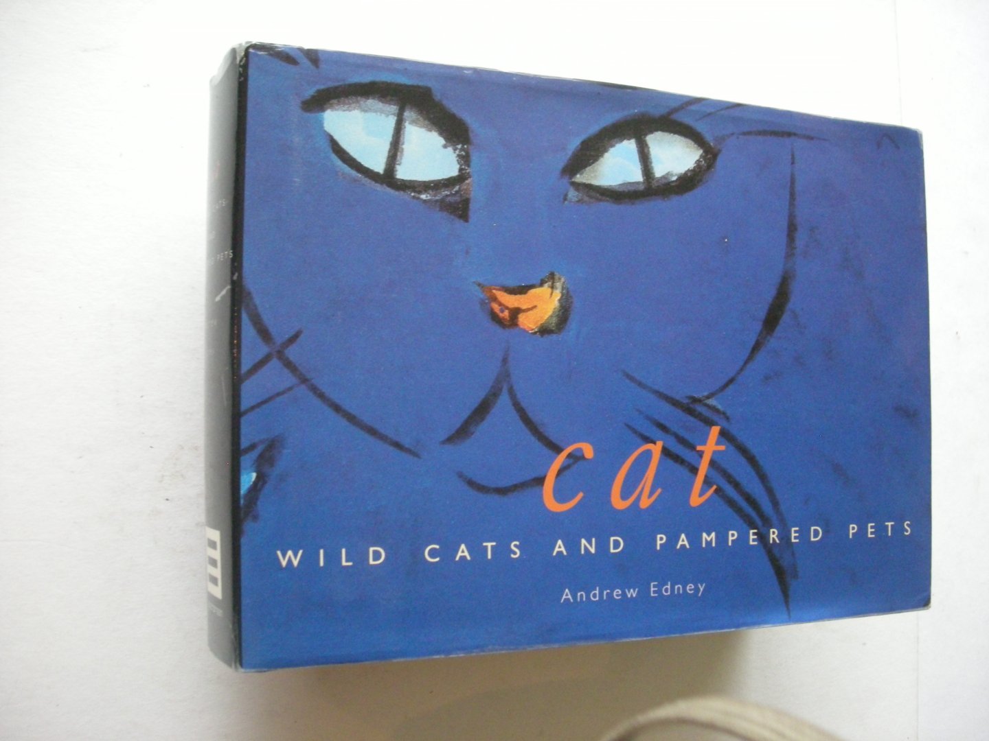 Edney, Andrew - Cat. Wild Cats and Pampered Pets (Cats throughout the ages, about 400 works of art (Da Vinci - Hockney), with literary quotes)