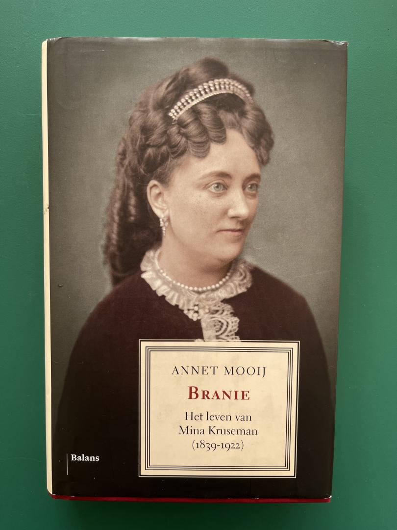 Mooij, Annet - Branie / het leven van Mina Kruseman 1839-1922