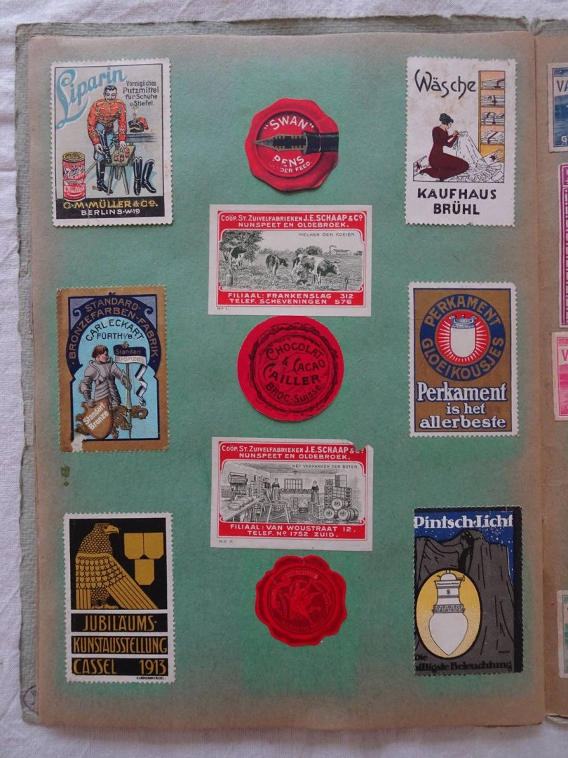 N.n.. - Sluitzegel Album. Ca. 235 sluitzegels.