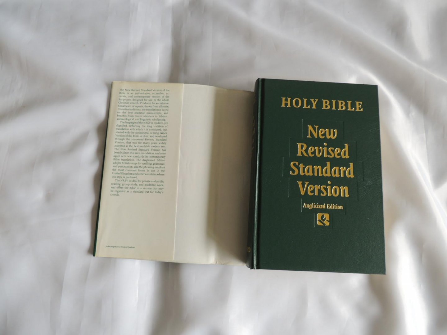  - Holy Bible: New Revised Standard Version Anglicized Edition
