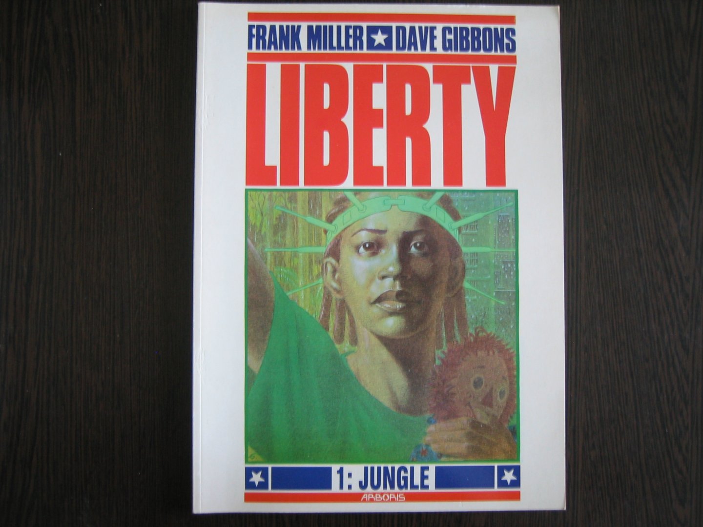 Miller, Frank en Dave Gibbons - Liberty deel 1 - Jungle
