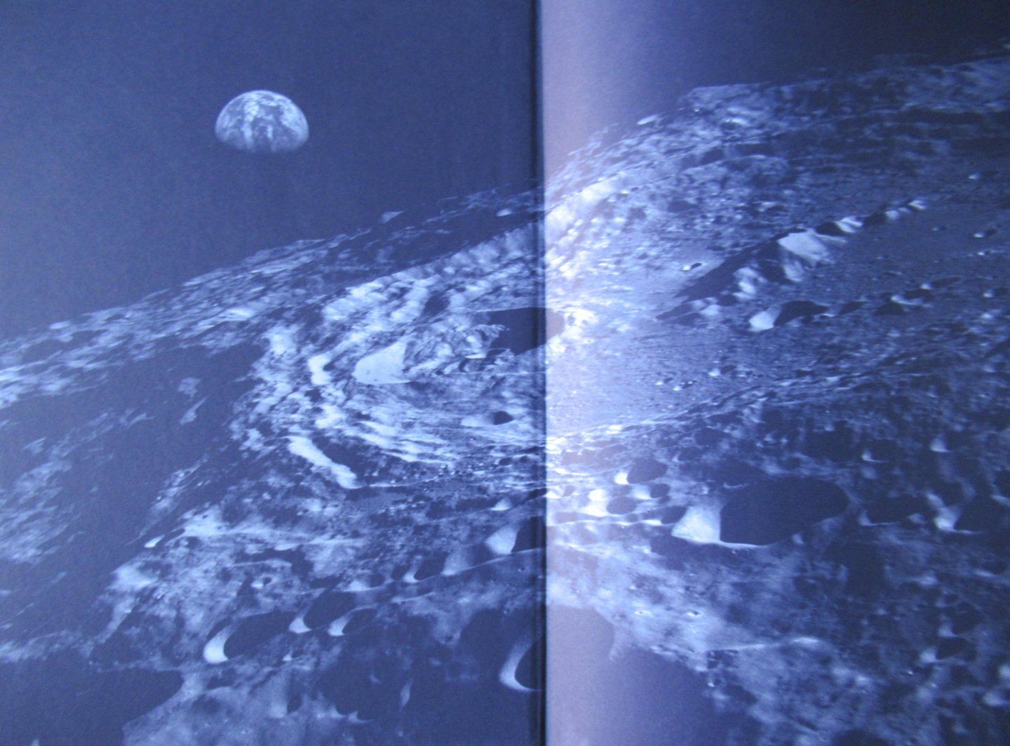 Montgomery, S.L. - De Maan. Mysterie, natuur en exploratie