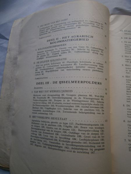 Constandse, Dr. A.K. - van zee tot land nr 31 Het dorp in de IJsselmeerpolders
