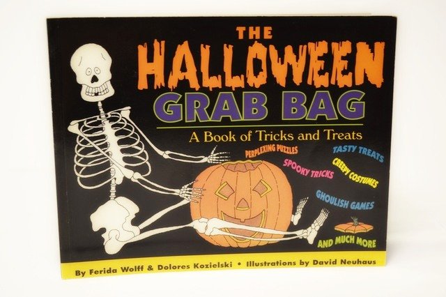 Wolff Ferida & Kozielski, Dolores - The Halloween grab bag, a book of tricks and treats
