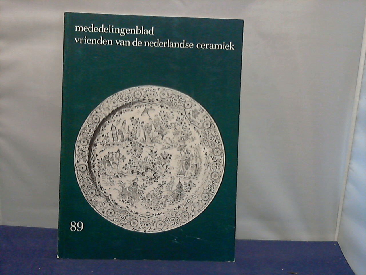 Renaud J.G.N. - mededelingenblad vrienden van het Nederlandse ceramiek