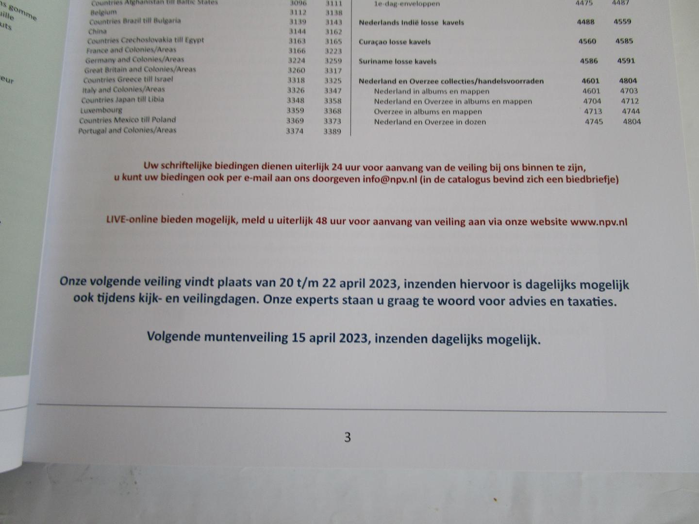 NPV Nederlanse Post- en Muntenveiling (uitgegeven door) - De Nederlandsche Postzegelveiling / De Nederlandsche Muntenveiling oktober/november 2022; biinenwerk geheel in kleur