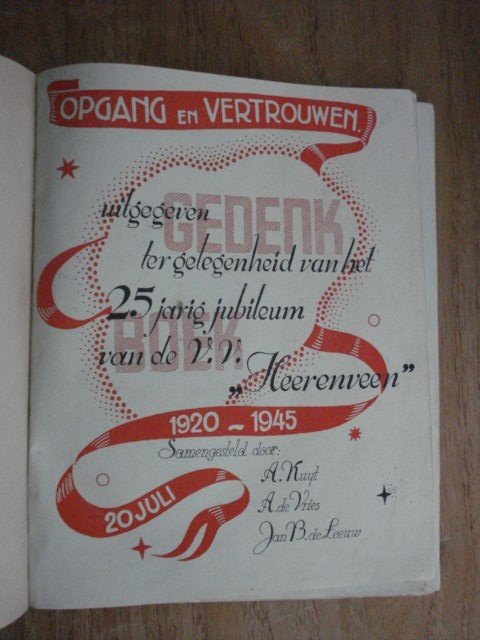 Kuyt, de Vries ea - 25 jaar Heerenveen 1920-1945