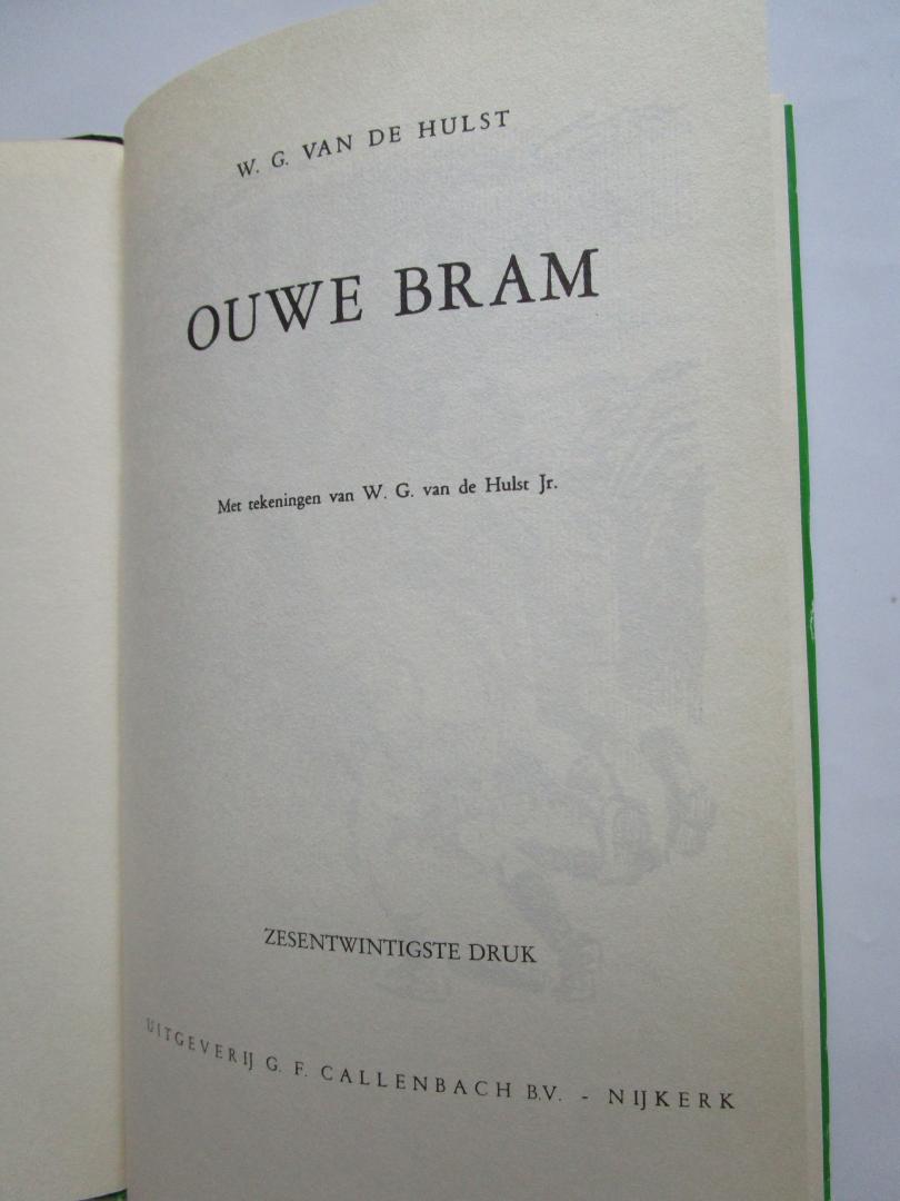 Hulst, W.G. van de (auteur)  Hulst jr, W.G. van de (illustraties) - Ouwe Bram